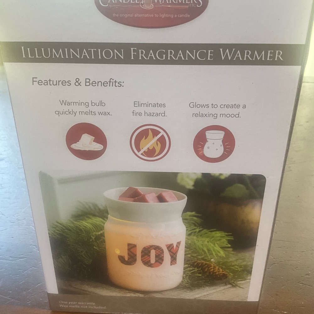 NWT candle warmers fragrance warmer